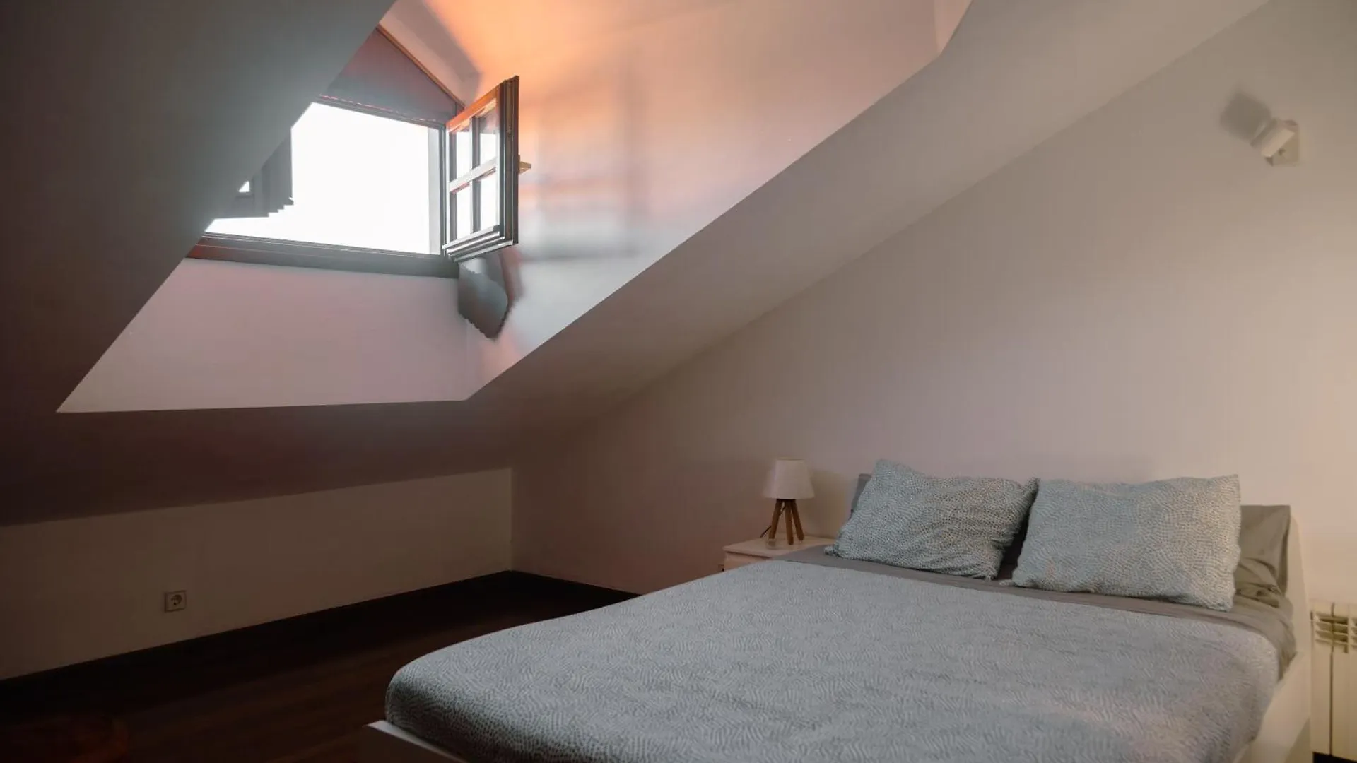 Chalet Bilbao-Aeropuerto Sondika Homestay